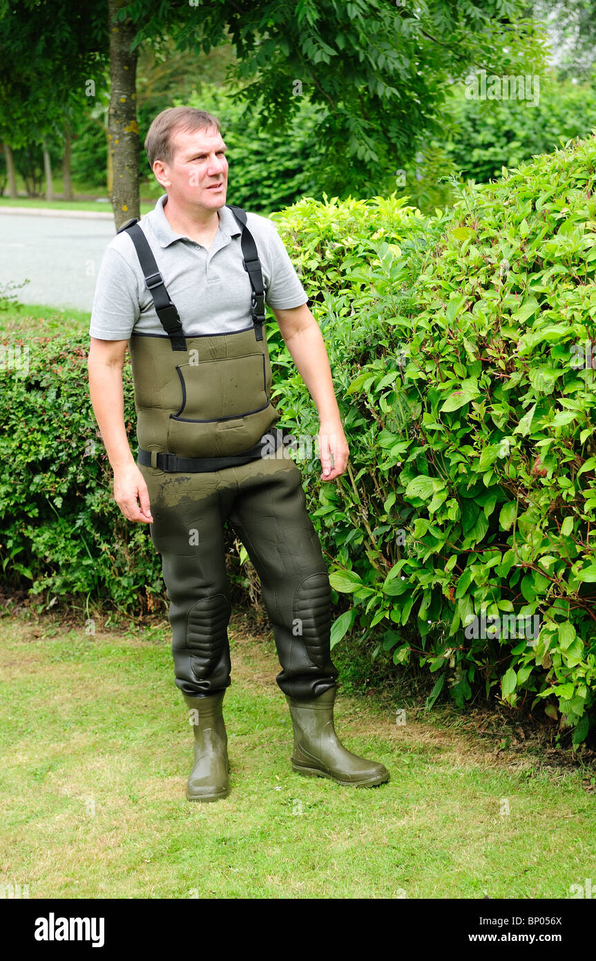 Homme en cuissarde sales