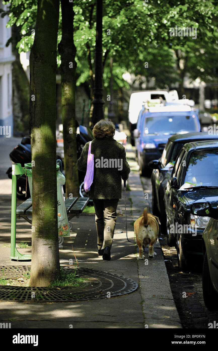 France, Paris, Montmartre, scène de rue Banque D'Images