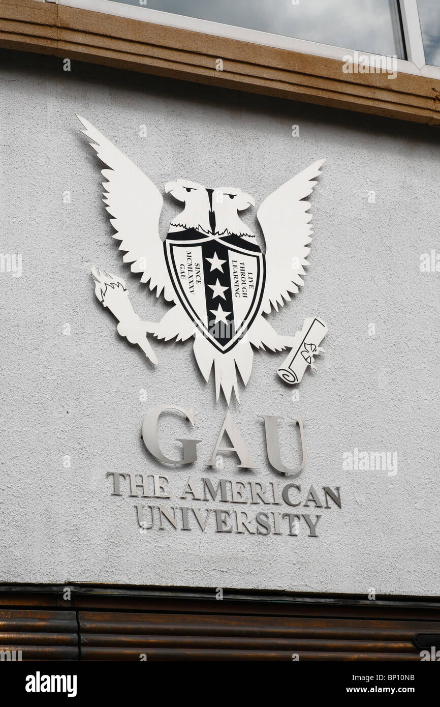 Le signe de GAU l'université américaine. Banque D'Images