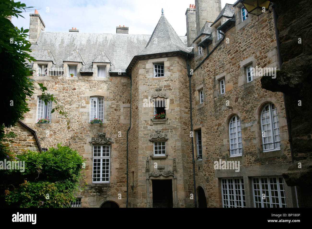 France, Bretagne, Côte d'Armor, Dinan (vallée de la Rance), ville médiévale, l'hôtel de Beaumanoir (16e siècle), rue Haute Voie Banque D'Images