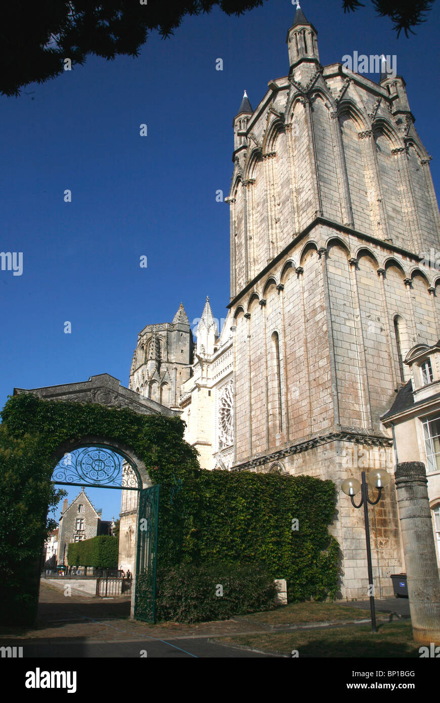 France, Poitou-Charentes, Vienne (86) , Poitiers, cathédrale Saint Pierre Banque D'Images