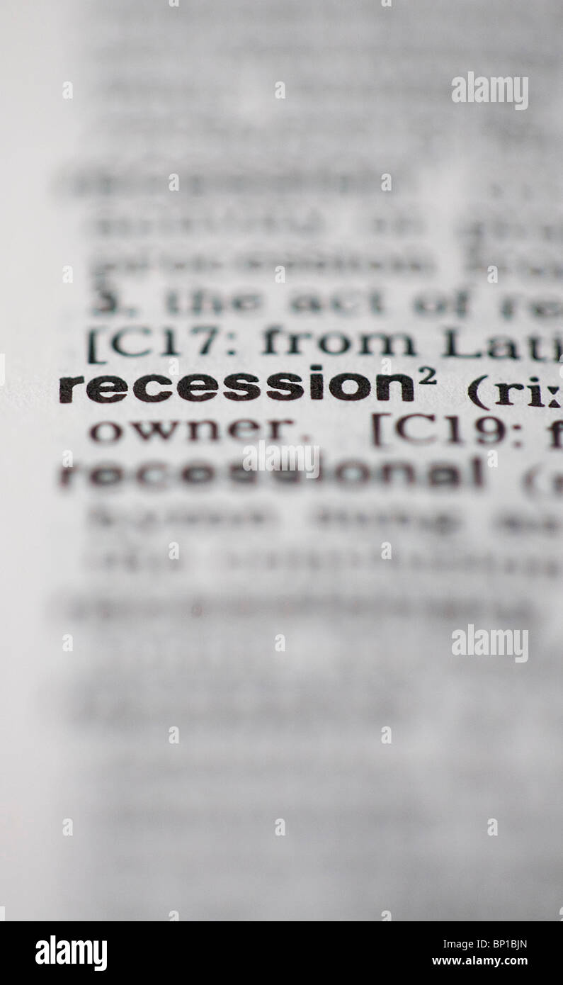 Close-up d'une entrée de dictionnaire - récession. Photo par James Boardman Banque D'Images