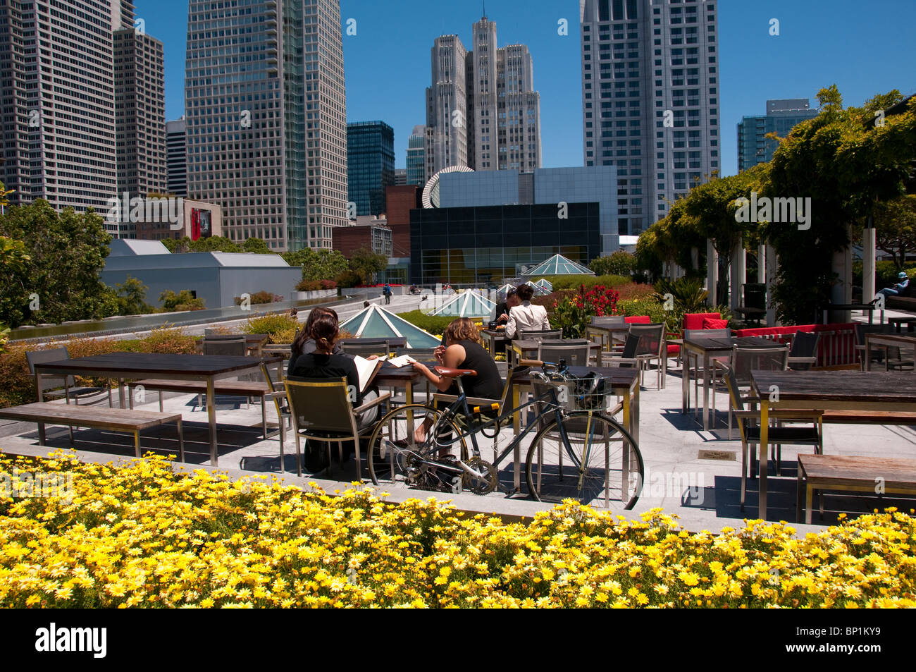 San Francisco, Yerba Buena Gardens. Photo copyright Lee Foster. Photo #  casanf103988 Banque D'Images