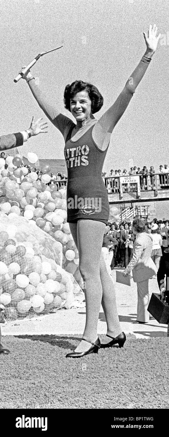 Dianne Feinstein au Pier 39 à San Francisco d'ouverture. Le 4 octobre 1978 Banque D'Images