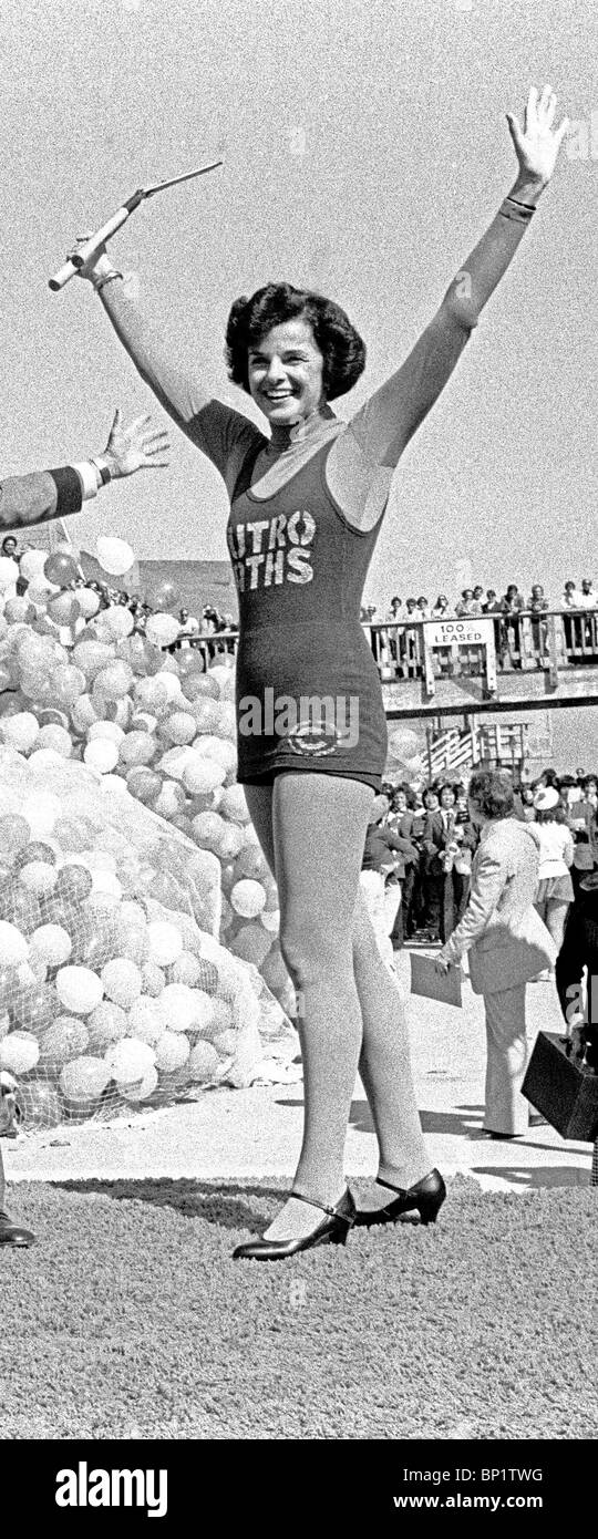 Dianne Feinstein au Pier 39 à San Francisco d'ouverture. Le 4 octobre 1978 Banque D'Images