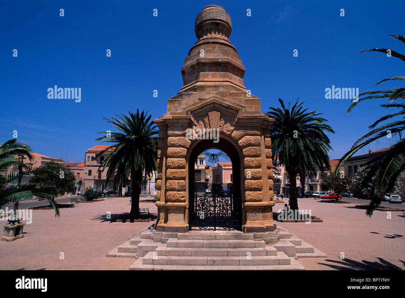 Monument à Athènes à l'île de San Pietro, en Sardaigne, Italie Banque D'Images