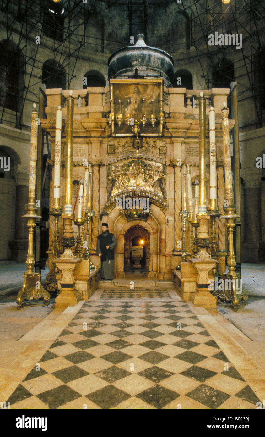 154. Le sanctuaire du Saint Sépulcre, L'EXTÉRIEUR DE LA TOMBE DU CHRIST Banque D'Images