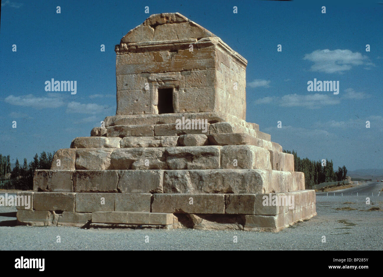 1871. Tombeau du roi Cyrus III. Le Grand (559 - 529 avant J.-C.), dans PERSEPOLIS (IRAN) Banque D'Images