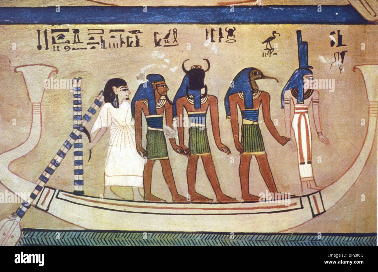 BARGE DU SOLEIL SUR C'EST BIEN SÛR LA NUIT PASANGERS THOST ISIS SONT L'HÔTEL IBIS DIRIGÉ DIEU LE DIEU SOLAIRE LE DIEU HU & l'homme mort Banque D'Images