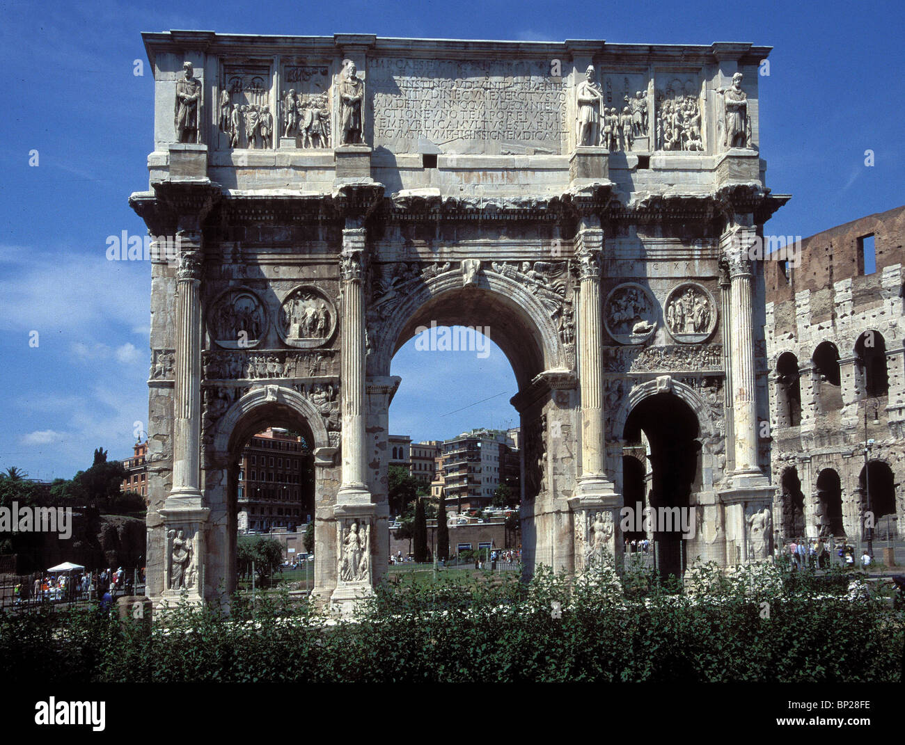2147. Arc de Constantin, construit en 312 A.D. près du Colisée à Rome2147 Banque D'Images