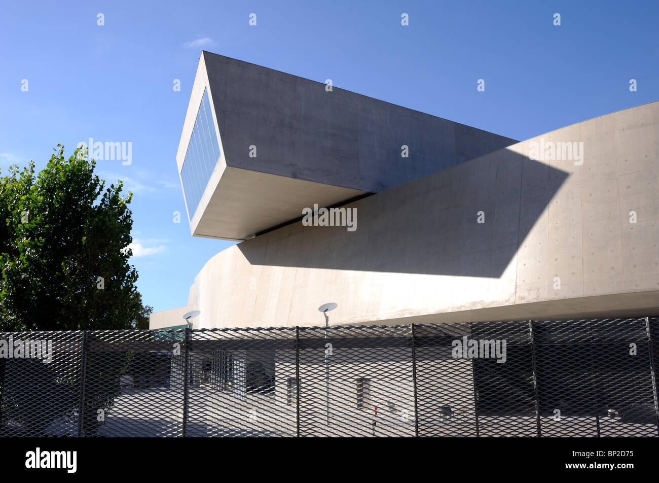 Italie, Rome, MAXXI, Musée national d'art contemporain, architecte Zaha Hadid Banque D'Images
