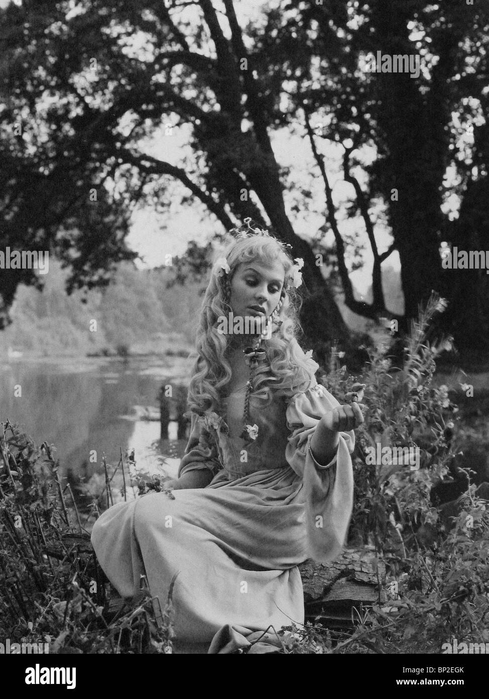 JEAN SIMMONS HAMLET (1948) Banque D'Images