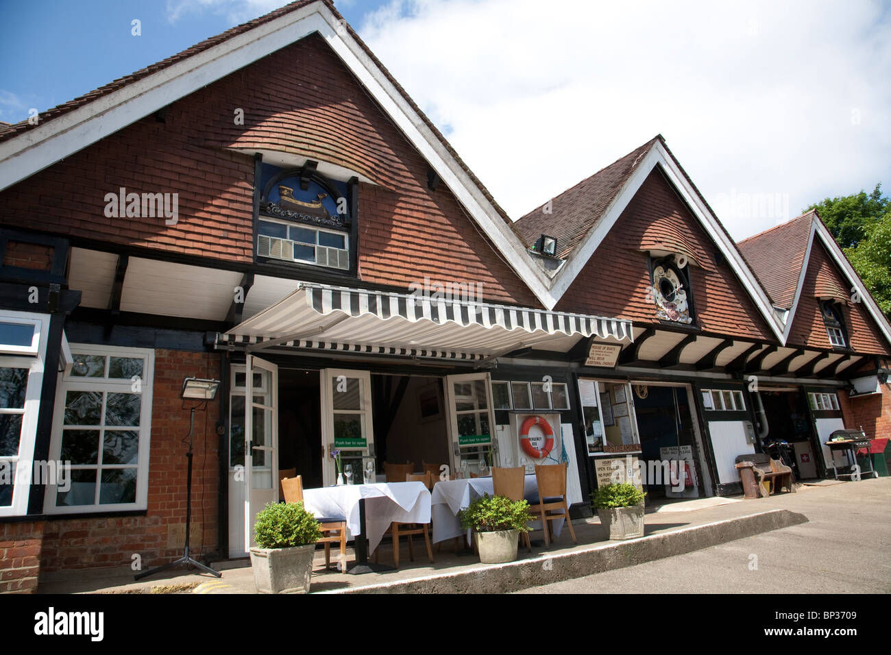 Le restaurant Boathouse Cherwell et barques, Oxford. Photo:Jeff Gilbert Banque D'Images
