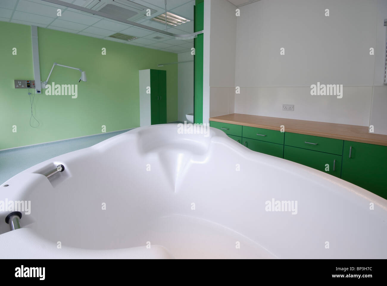 Nouveau centre de naissance de la forêt, piscine d'accouchement Hôpital Ashhurst Banque D'Images