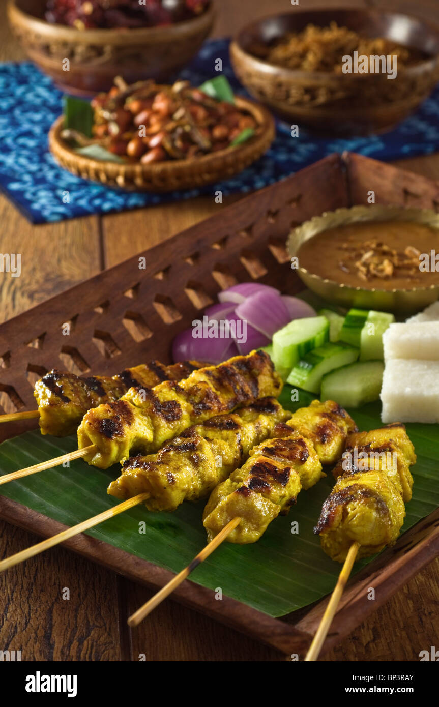 Satay de poulet, sauce aux arachides Banque D'Images