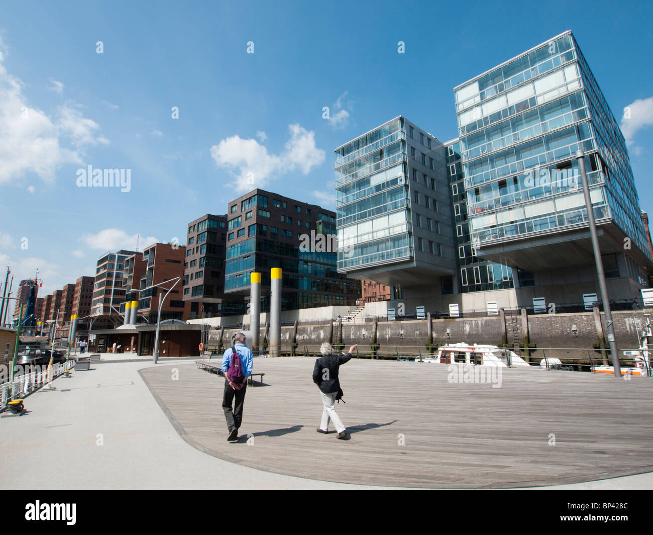 Appartement moderne des bâtiments construits en Hafencty Sandtorhafen nouveau développement immobilier à Hambourg Allemagne Banque D'Images