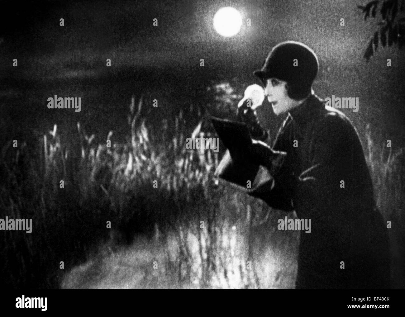 MARGARET LIVINGSTON LEVER DU SOLEIL : UNE CHANSON DE DEUX HUMAINS (1927) Banque D'Images