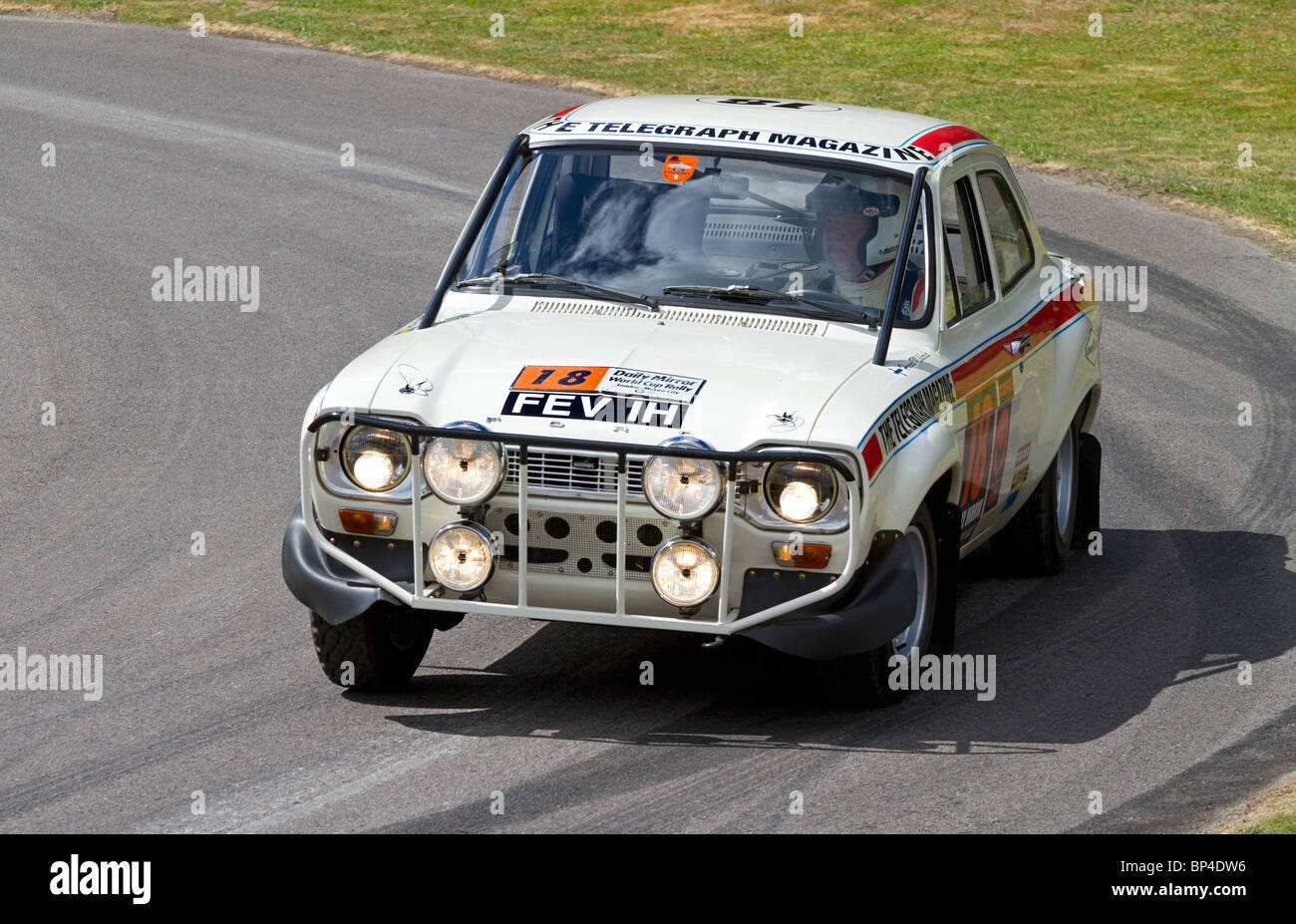 1970 Ford Escort Mk1 World Cup Rally voiture avec chauffeur Colin Gray à l'édition 2010 du Goodwood Festival of Speed, Sussex, England, UK Banque D'Images