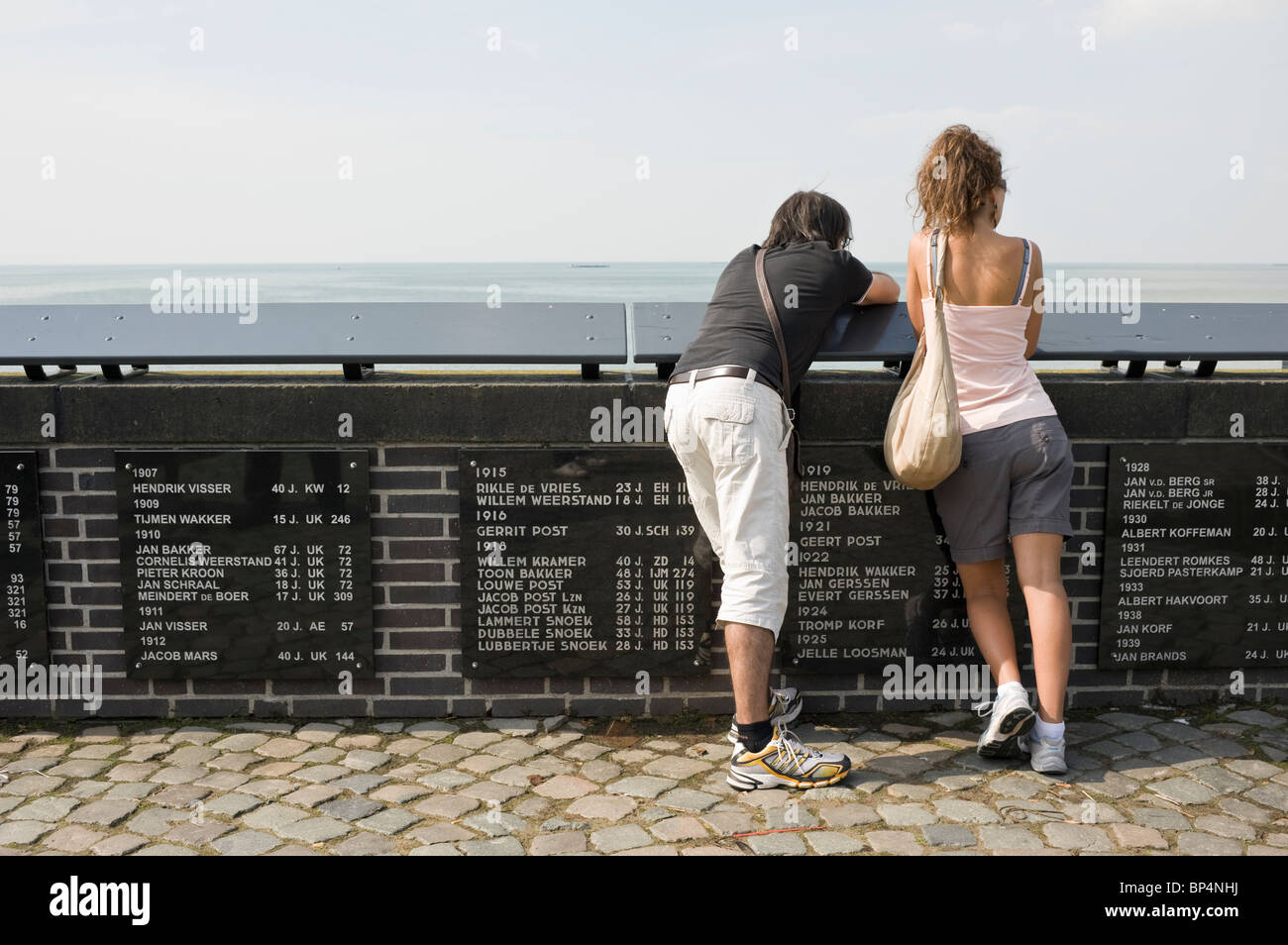 Le monument aux pêcheurs à Urk, Pays-Bas Banque D'Images