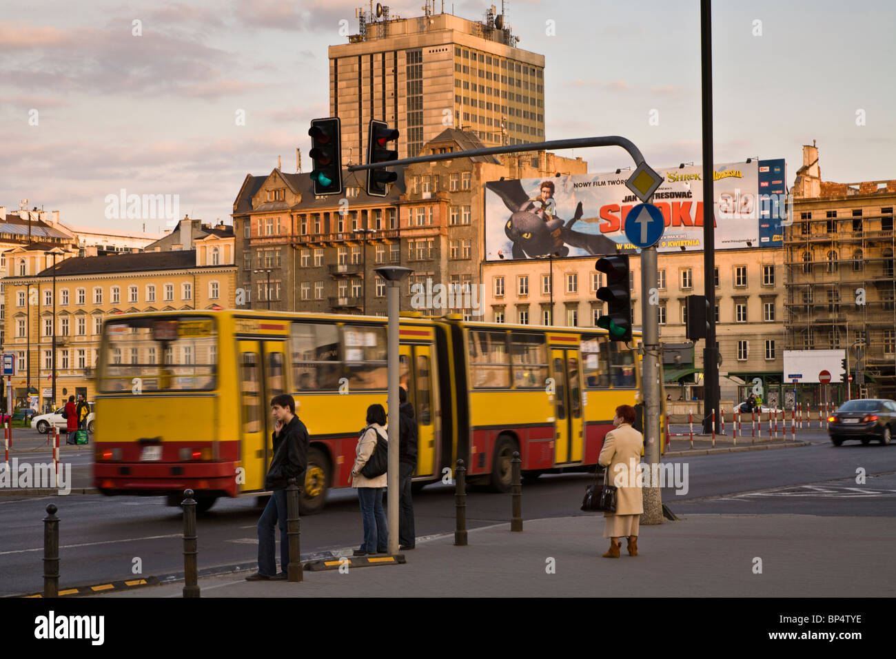 Marszalkowska street vu de Al. Jerozolimskie, Varsovie Pologne Banque D'Images