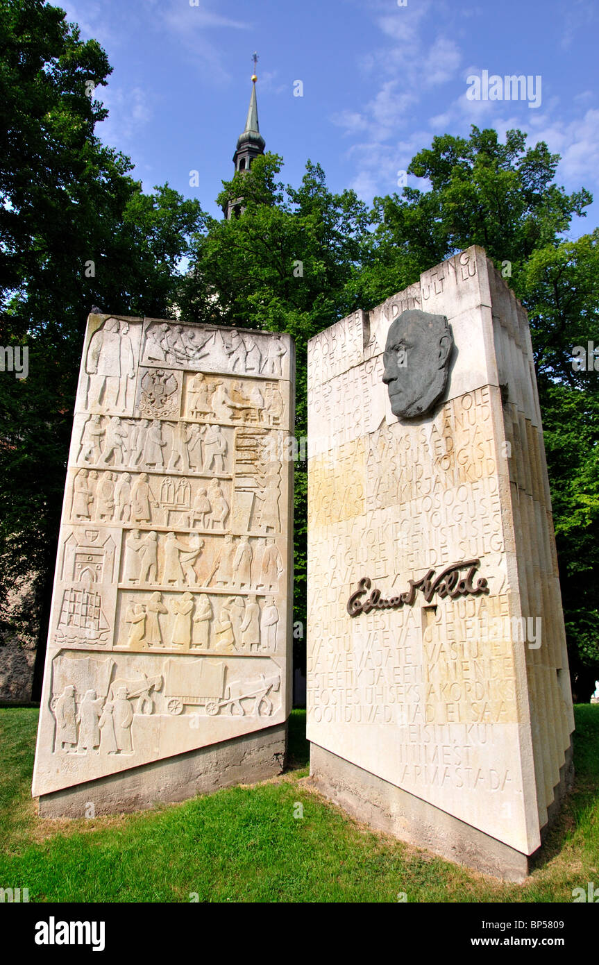 L'écrivain estonien Edward Vilde Memorial, Vieille Ville, Tallinn, Tartu County, République d'Estonie Banque D'Images