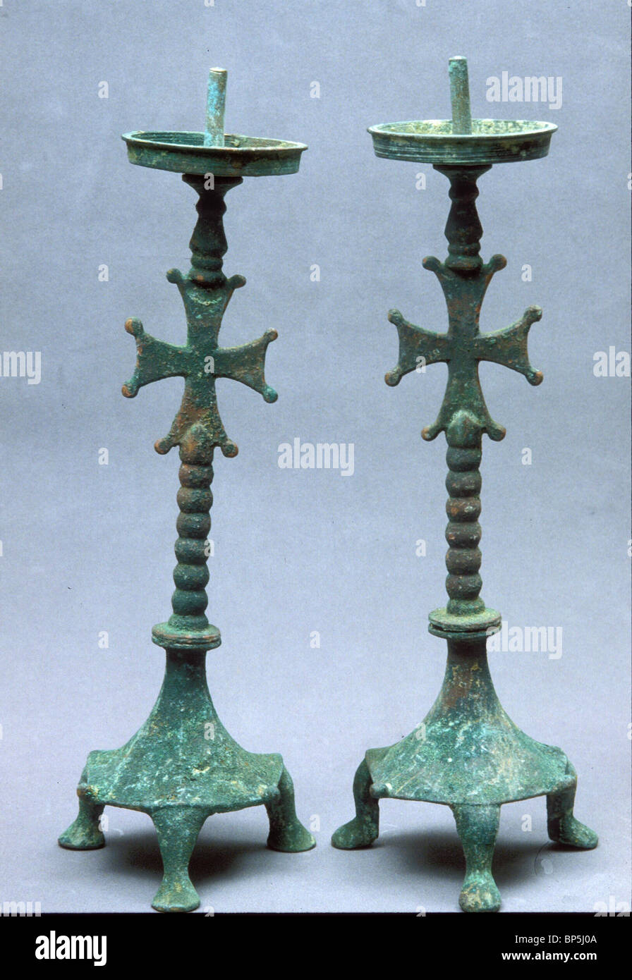 3446. BYZANTINE, C. 5ème. C. AD. Bougie BRONZE DE BÂTONS AVEC UN CHURCHIN JUDÉE DU SUD Banque D'Images