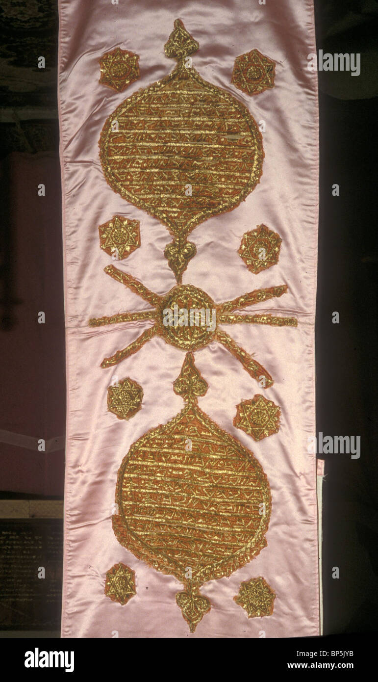 4364. 'Bon Samaritain' PAROCHET - RIDEAU DÉCORATIF SUSPENDU À L'ARCHE Banque D'Images