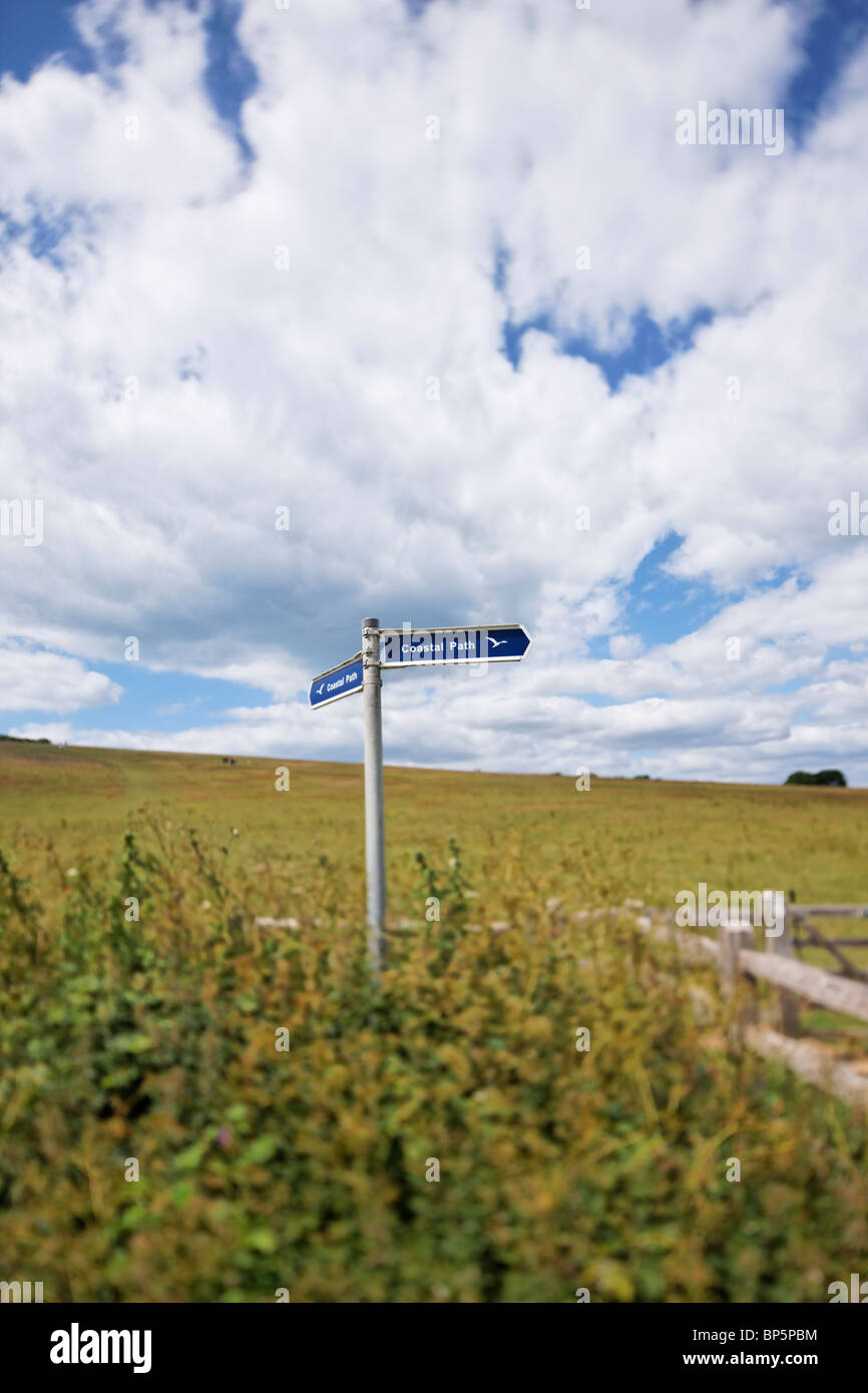 Sentier du littoral signe sur l'île de Wight Banque D'Images