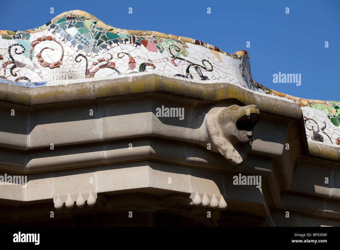 Parc Güell de Barcelone bancs ondulés Banque D'Images