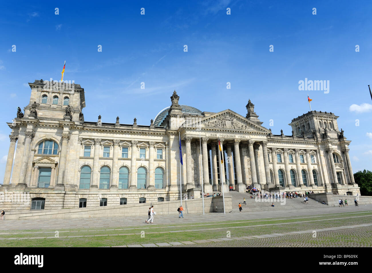 Le bâtiment du Reichstag ou Bundestag Berlin Allemagne Deutschland Europe Banque D'Images