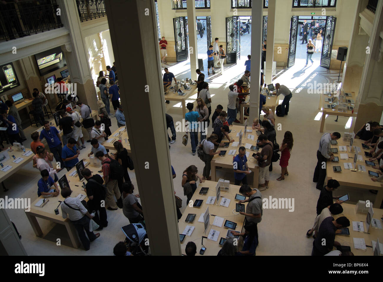 L'Apple Store à Paris, nouvelle dans l'Opéra. Banque D'Images