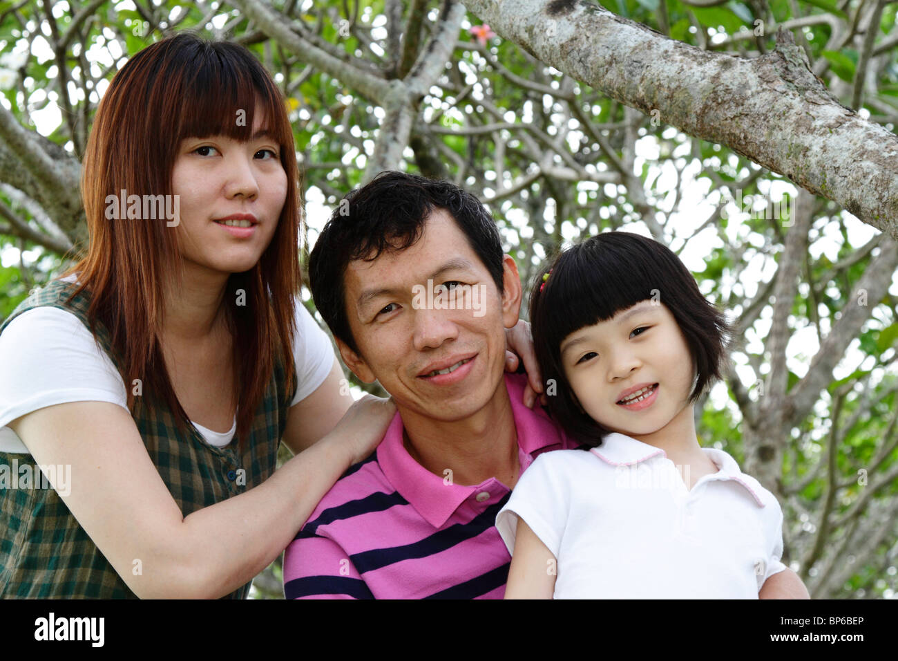 Portrait of a happy Asian family Banque D'Images