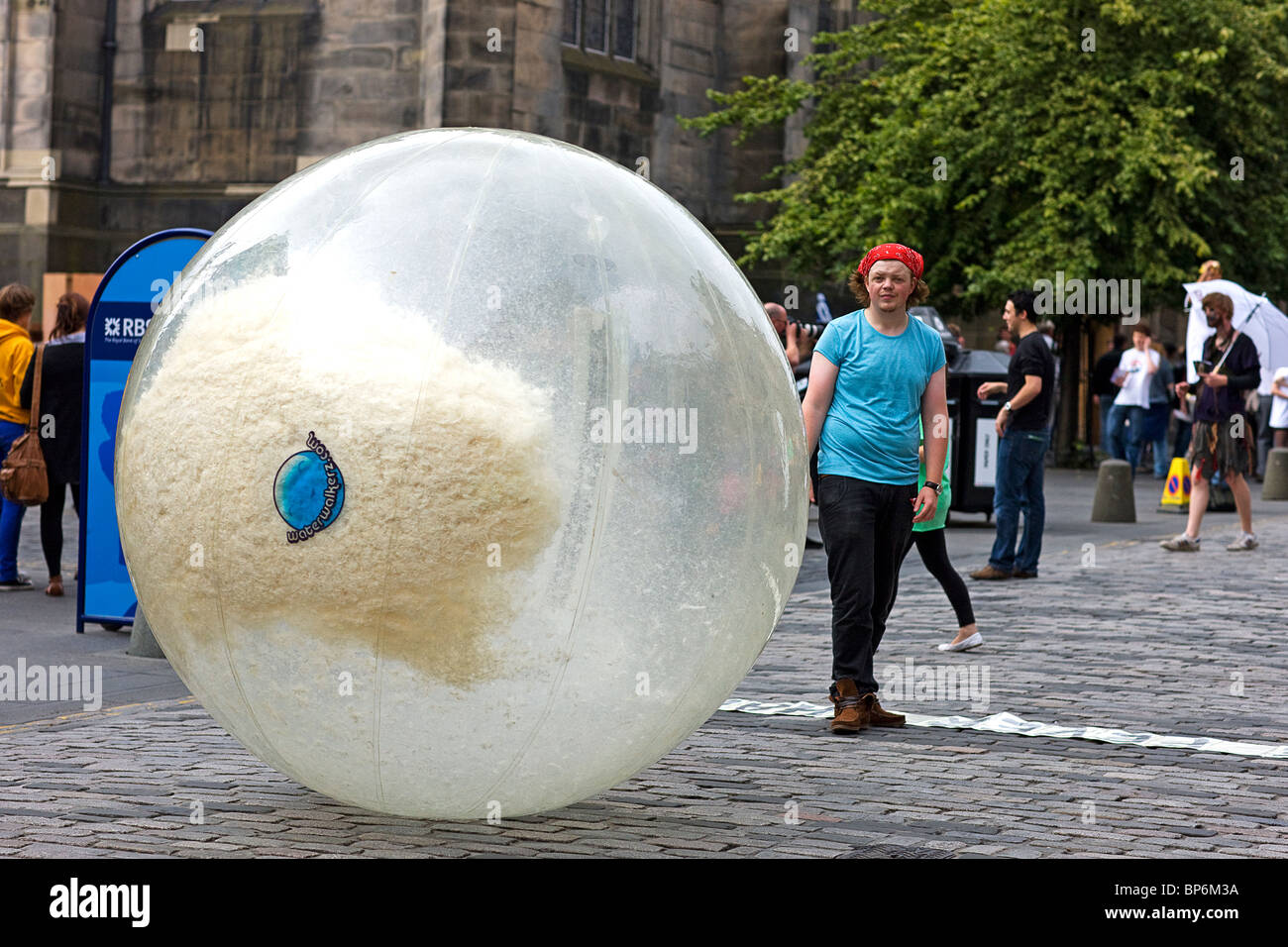 Festival d'Edimbourg. La frange. 2010. Big ball. Banque D'Images