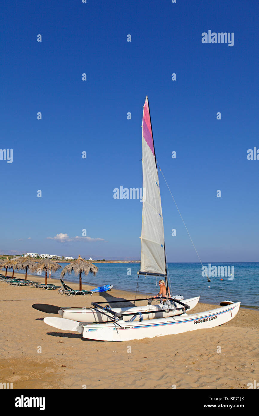 Beach Nea Chrissi Akti (Golden Beach), l'île de Paros, Cyclades, Mer Égée, Grèce Banque D'Images