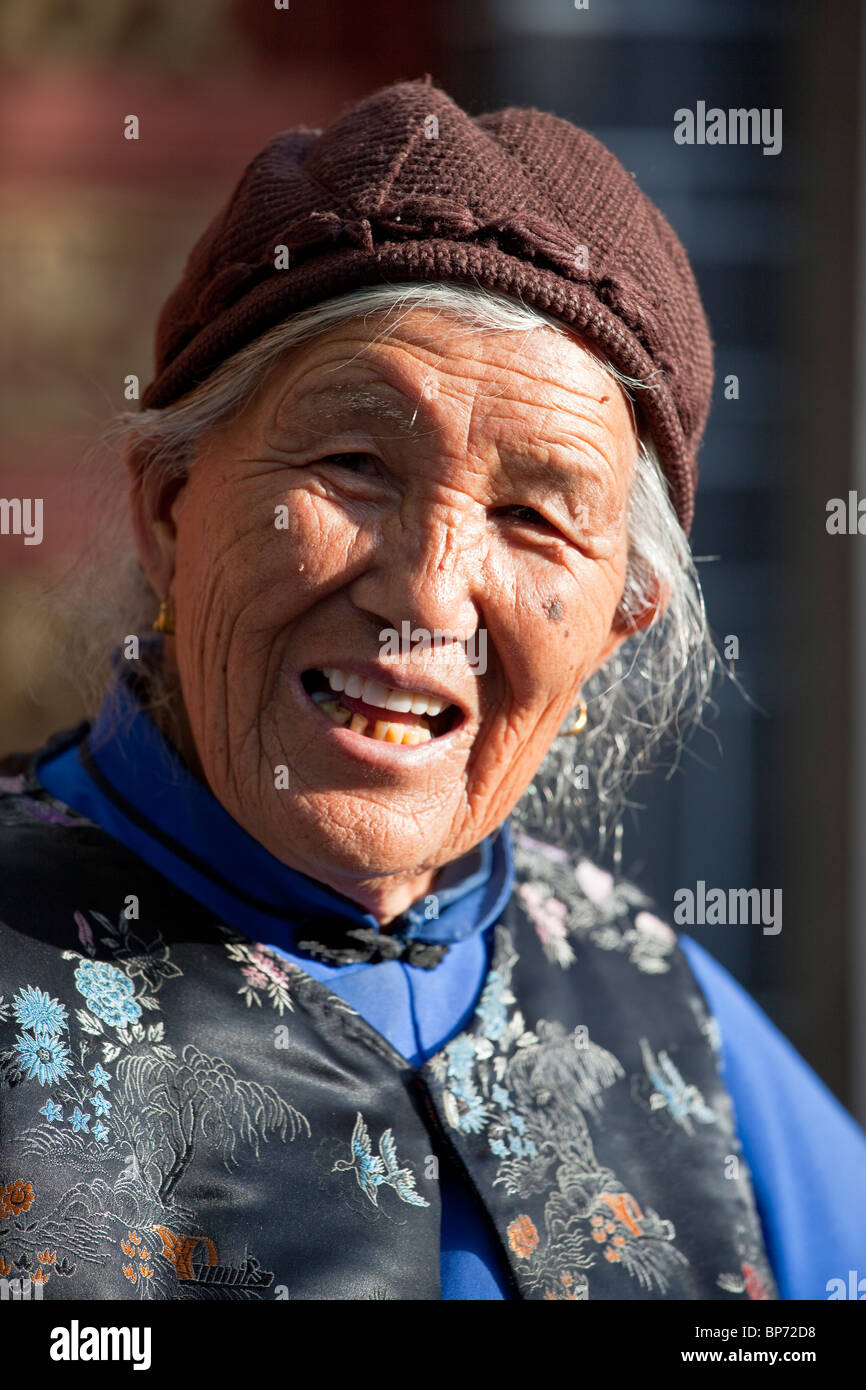 Femme âgée dans Dali, Yunnan Province, China Banque D'Images