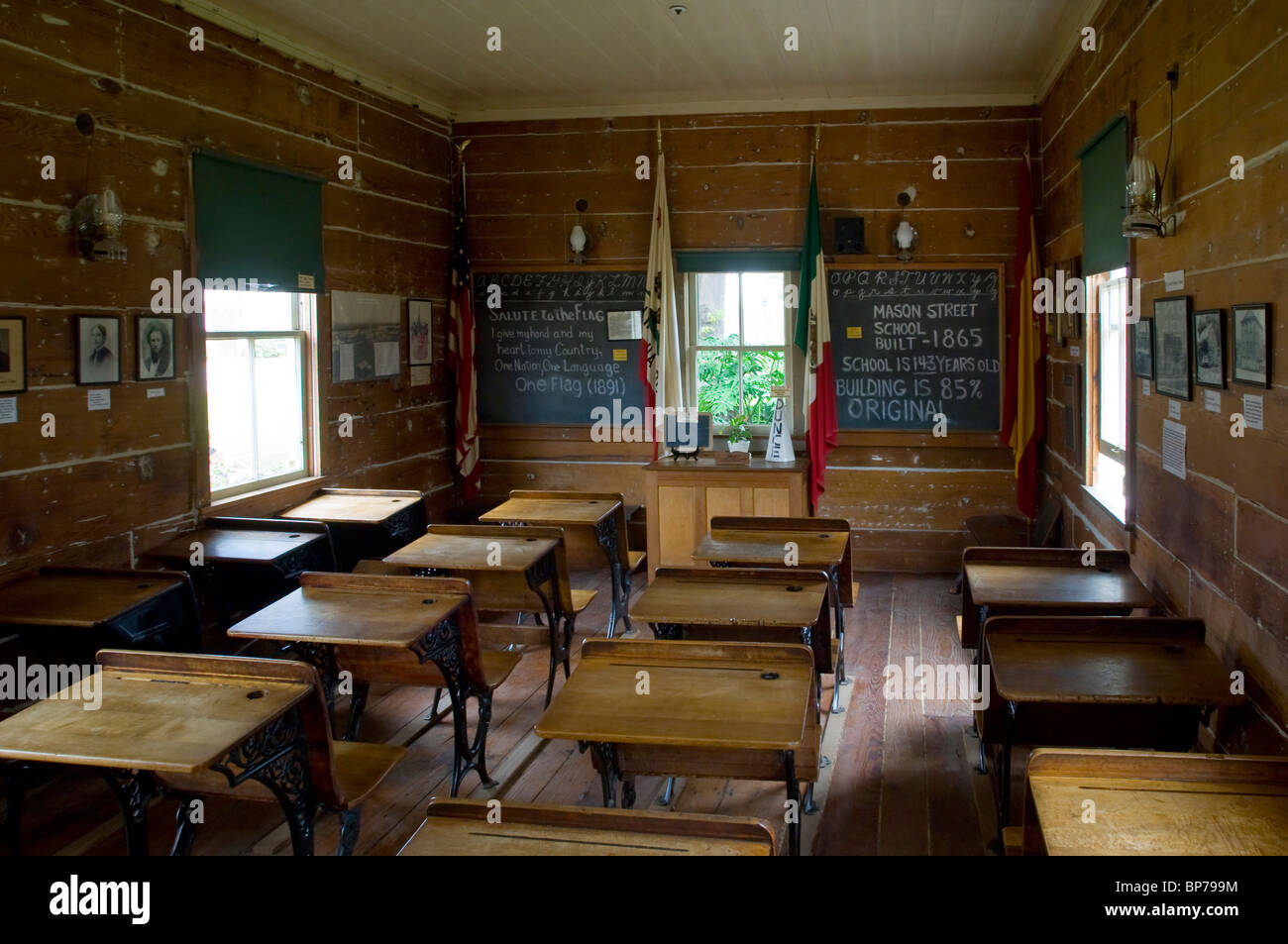 Une petite école, Mason Street School (est. 1865) Museum, Old Town San Diego State Historic Park, San Diego, Californie Banque D'Images