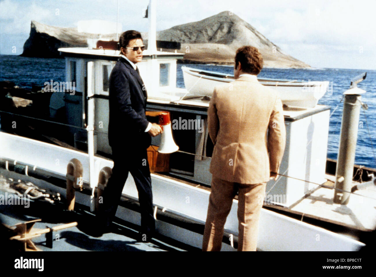 JACK LORD, JAMES MACARTHUR, HAWAII FIVEO, 1968 Photo Stock Alamy