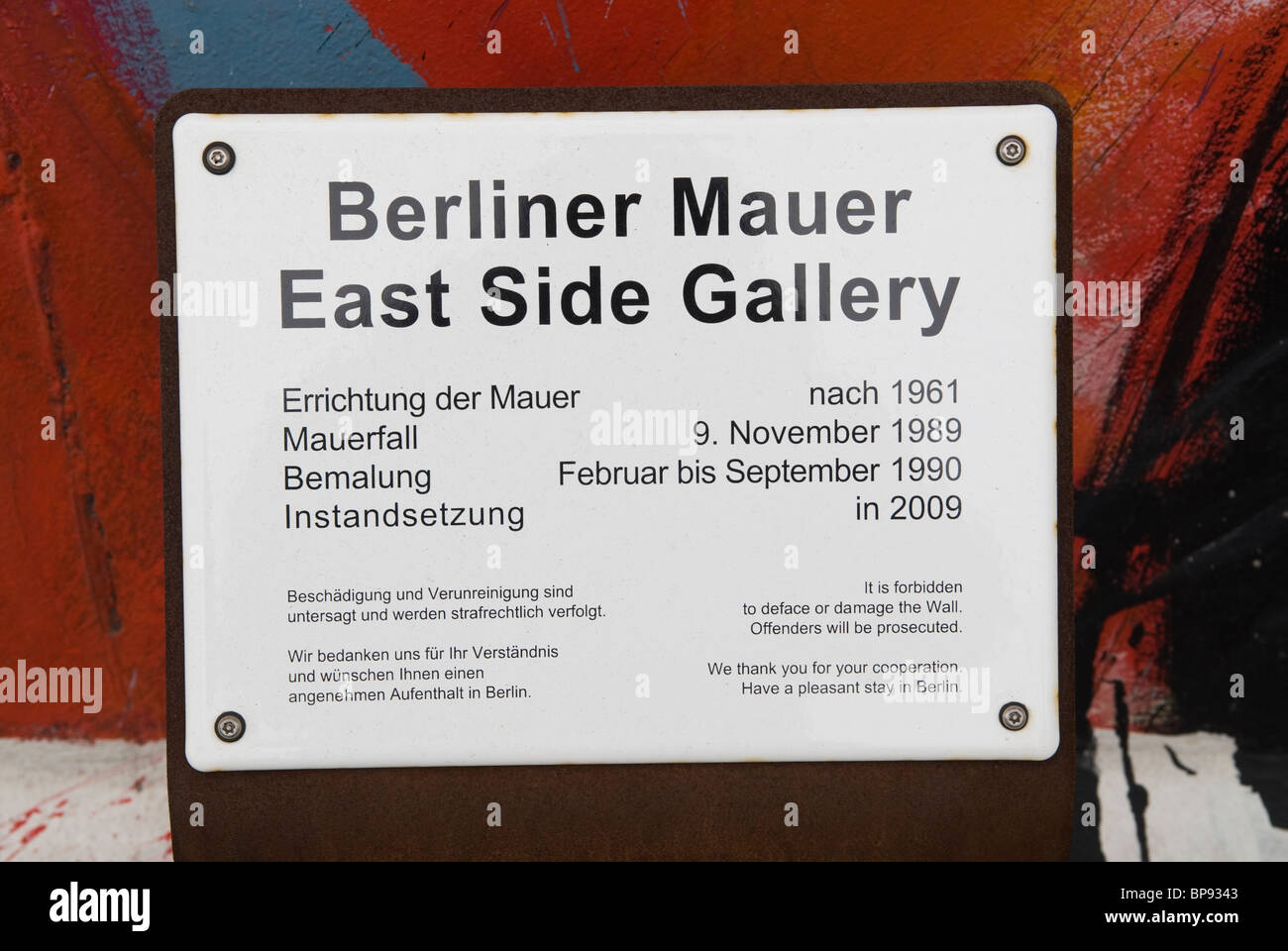 Inscrivez-vous à la Berliner Mauer East Side Gallery Berlin Allemagne Banque D'Images