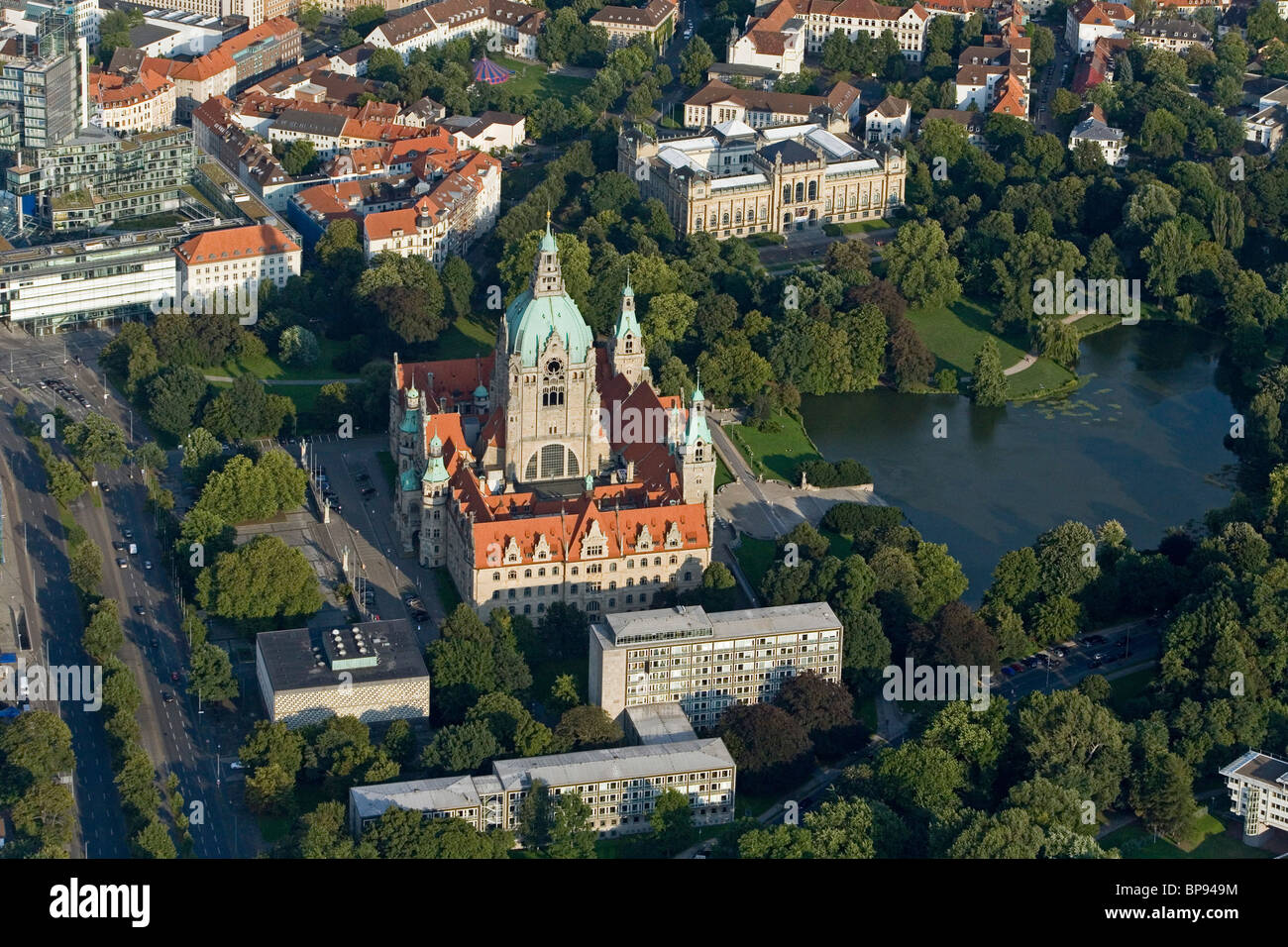 Photo aérienne de la nouvelle Mairie, Maschpark, Hanovre, Basse-Saxe, Allemagne Banque D'Images