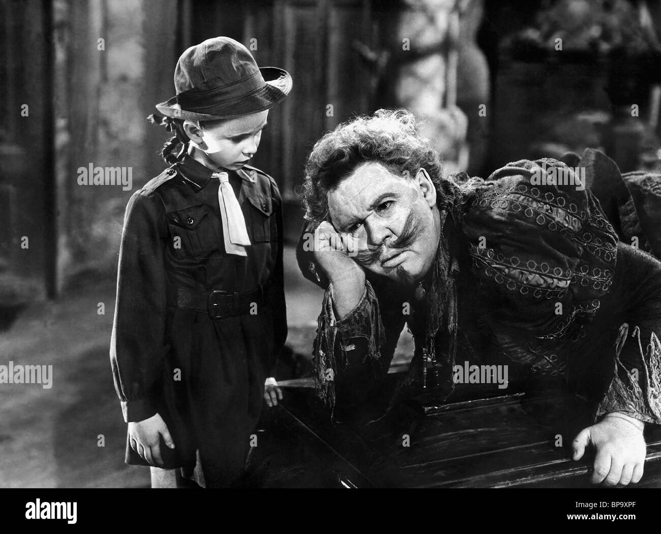 MARGARET O'BRIEN, Charles Laughton, LE FANTÔME DE CANTERVILLE, 1944 Banque D'Images