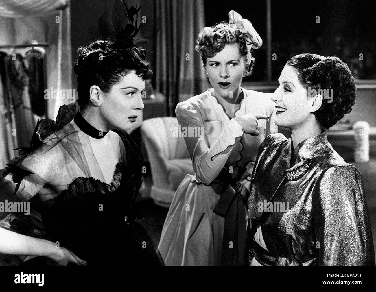 NORMA SHEARER ROSALIND RUSSEL JOAN FONTAINE LES FEMMES (1939) Banque D'Images