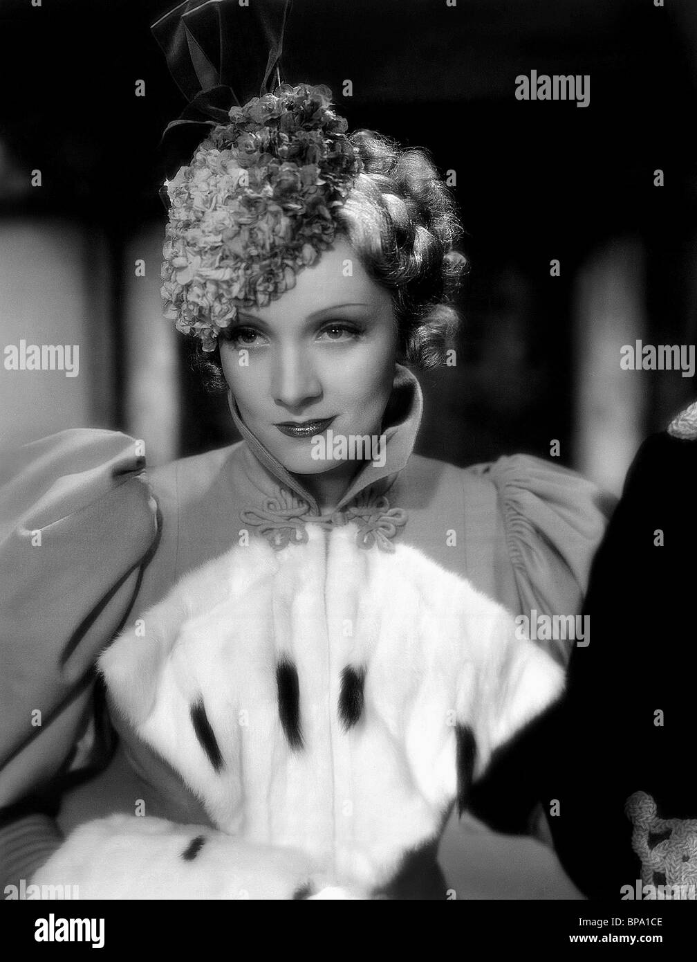 MARLENE DIETRICH L'impératrice écarlate (1934) Banque D'Images