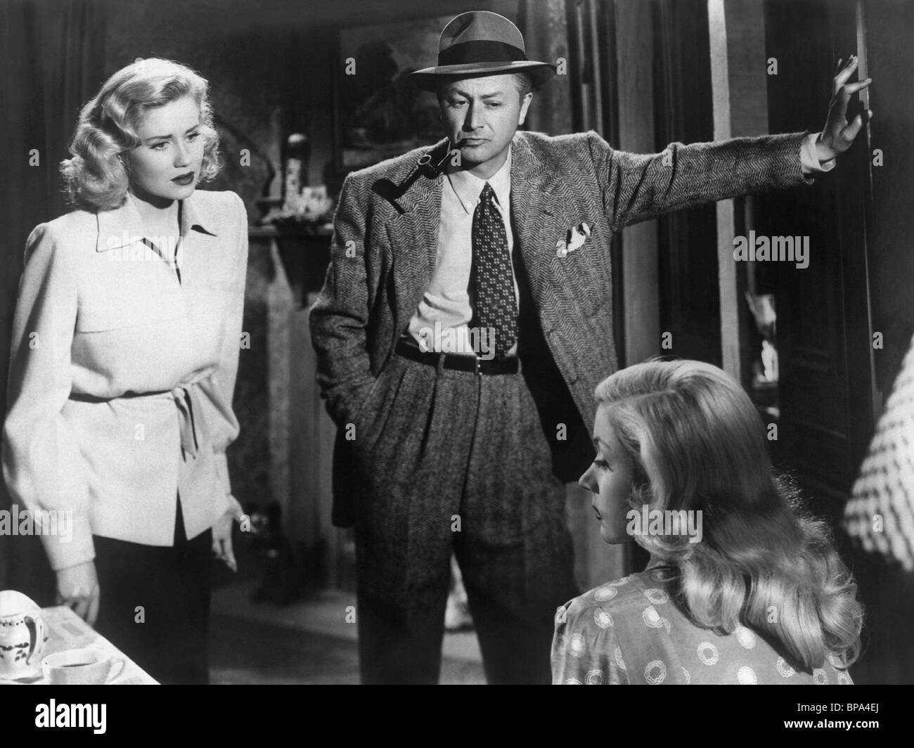 JACQUELINE WHITE, ROBERT YOUNG, GLORIA GRAHAME, Crossfire, 1947 Banque D'Images