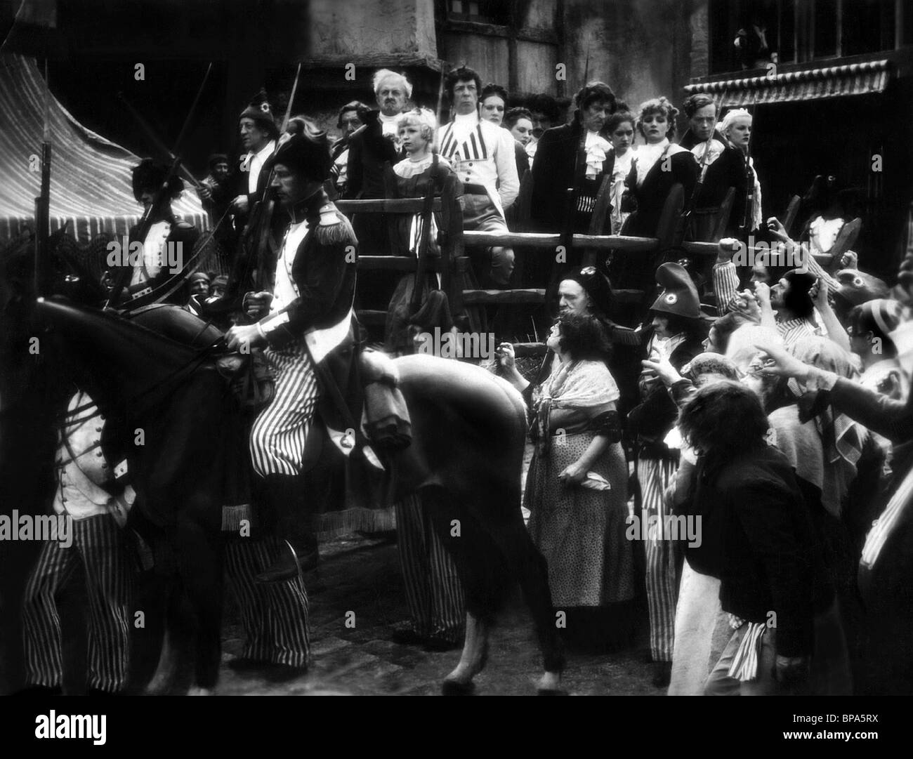 Scène de foule Le Mouron rouge (1934) Banque D'Images