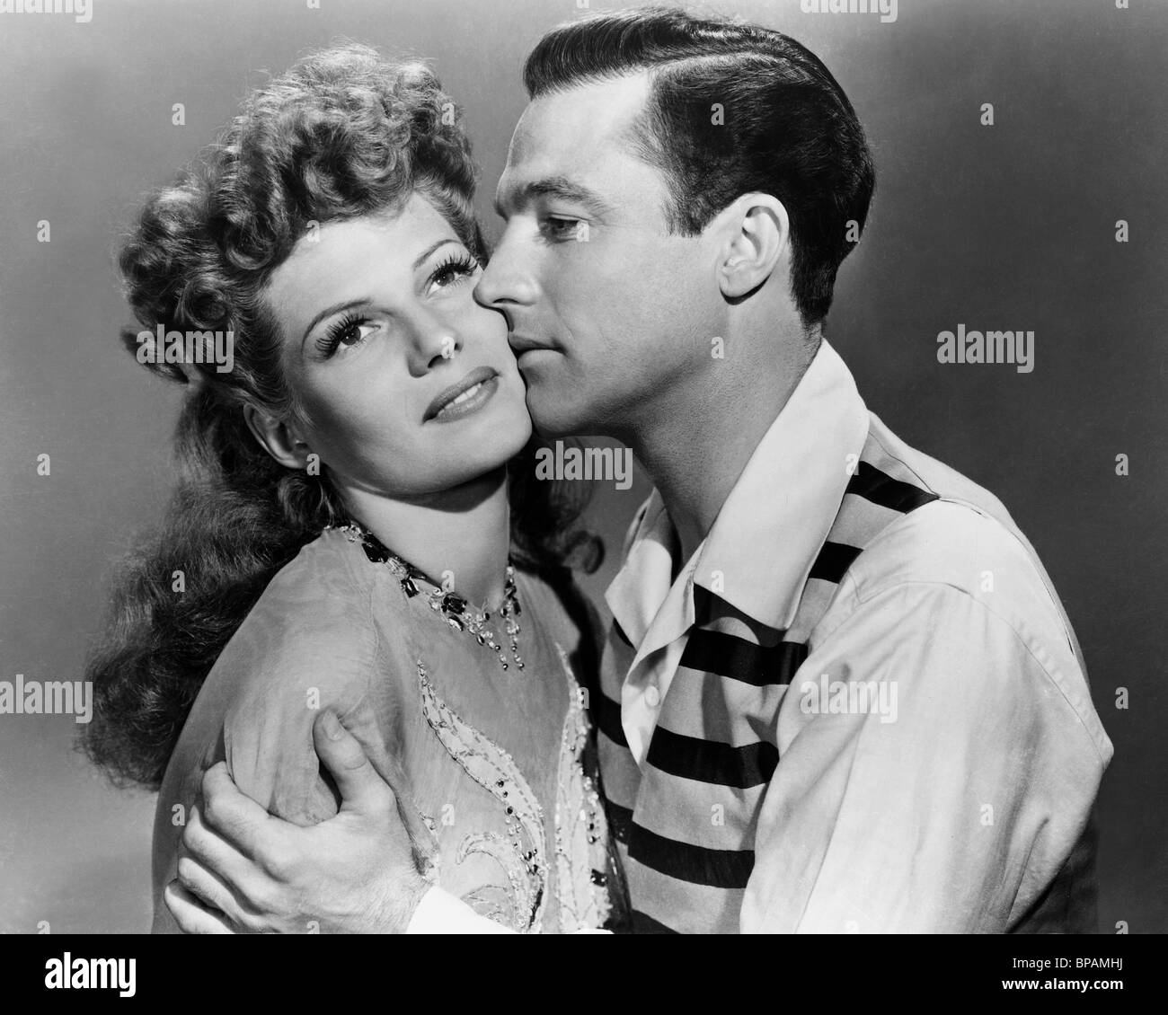 RITA HAYWORTH, Gene Kelly, Cover Girl, 1944 Banque D'Images