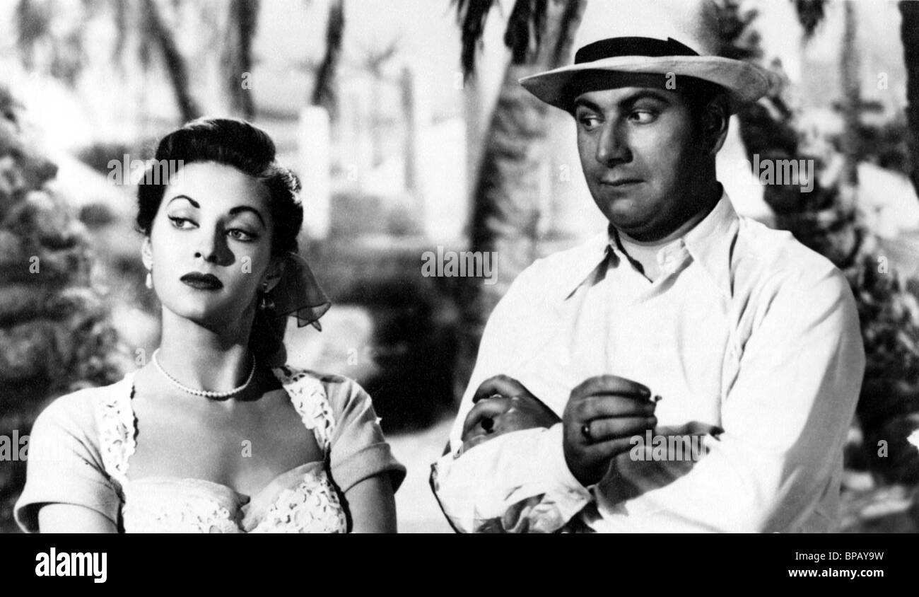 YVONNE DE CARLO, Peter Ustinov, l'hôtel Sahara, 1951 Banque D'Images