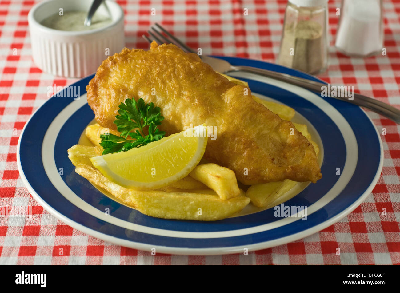Fish and chips alimentaires traditionnelles UK Banque D'Images