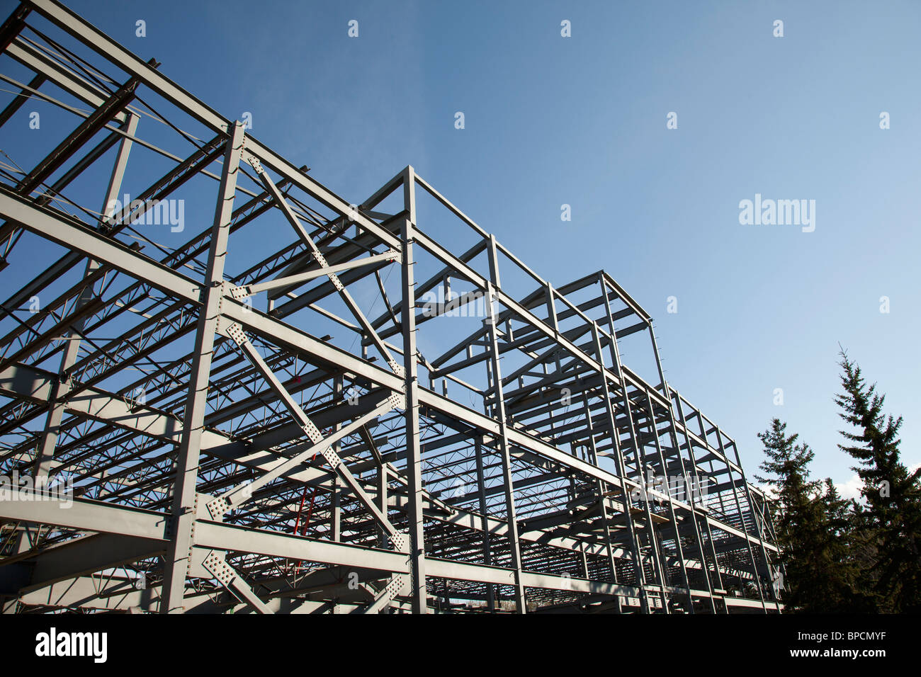 St. albert, Alberta, canada ; cadre d'acier d'un bâtiment en construction Banque D'Images