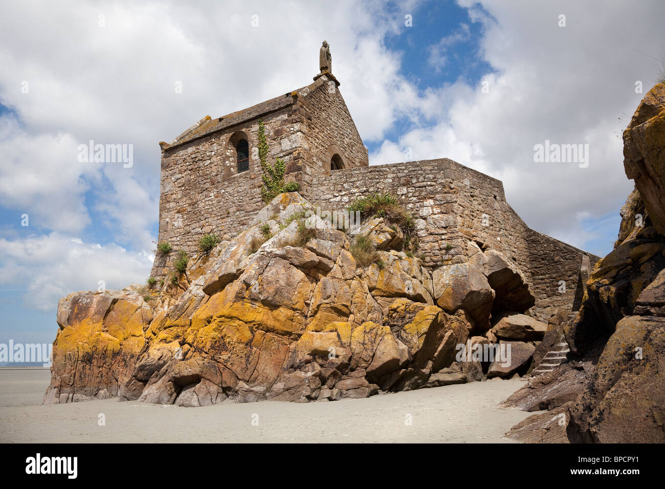Chapelle à l'arrière de l'abbaye du Mont Saint-Michel, Normandie, France Banque D'Images