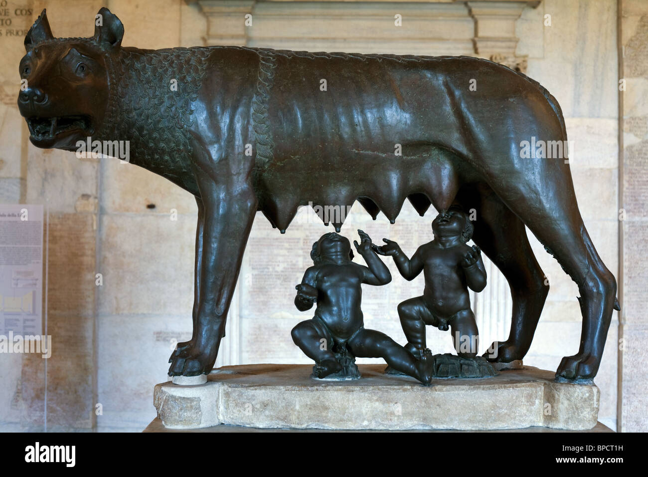 La Statue Sujet est inspiré de la légende de la fondation de Rome quand les jumeaux Romulus et Remus père Numitor fut renversé par son frère l'Uma Banque D'Images